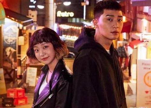 《梨泰院Class》高开低走？说好的复仇剧，硬生生演成爱情剧
