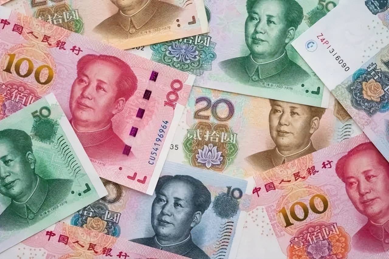 俄罗斯推动金砖国家去美元化，人民币成大赢家，未来有望三分天下