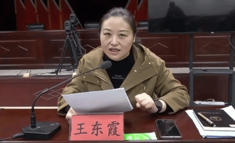 “刷白墙”县官被通报：为应付检查 花249.62万打造“经典观摩路线”